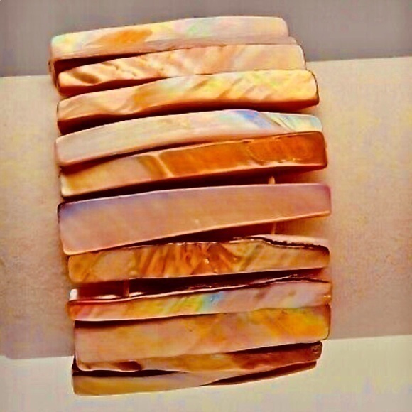 Abalone Mother of pearl shell bracelet - Picture 1 of 8
